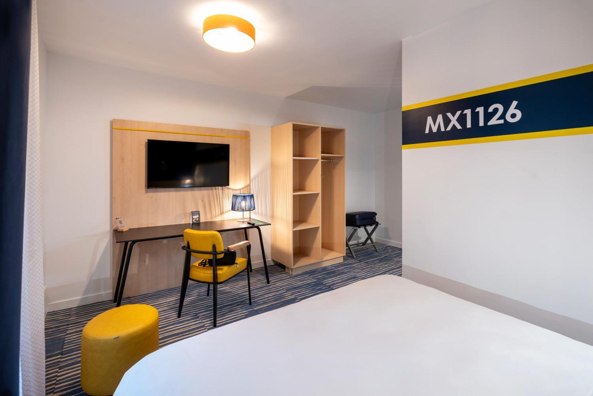 ホテル Ibis Styles モルレー エクステリア 写真