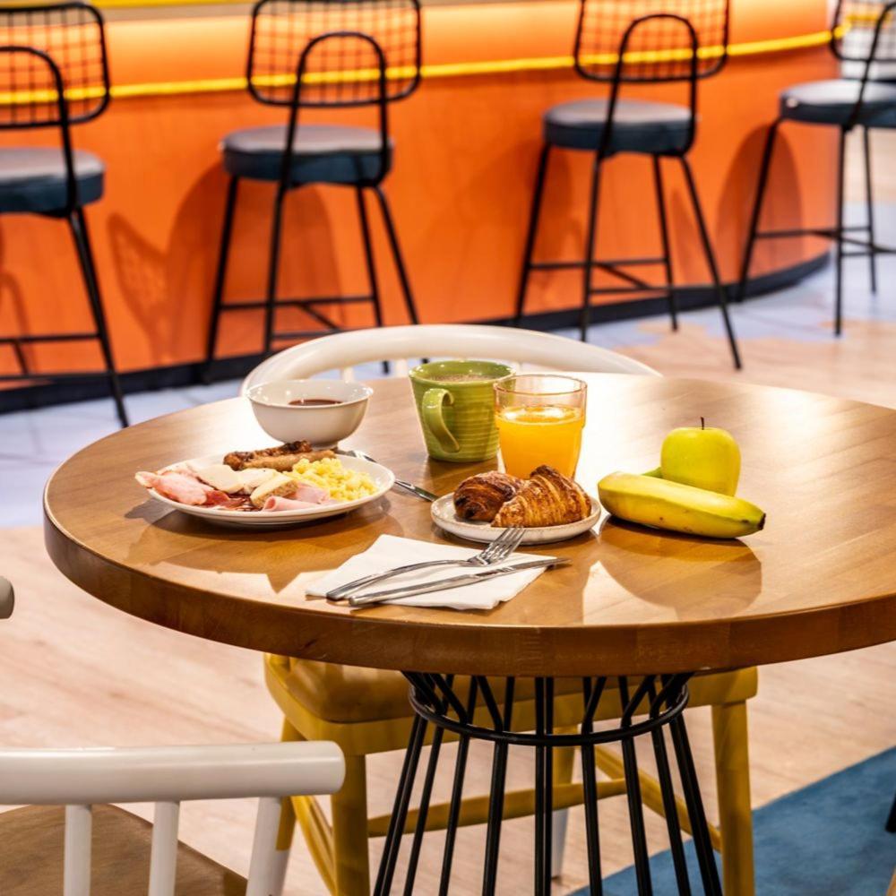 ホテル Ibis Styles モルレー エクステリア 写真
