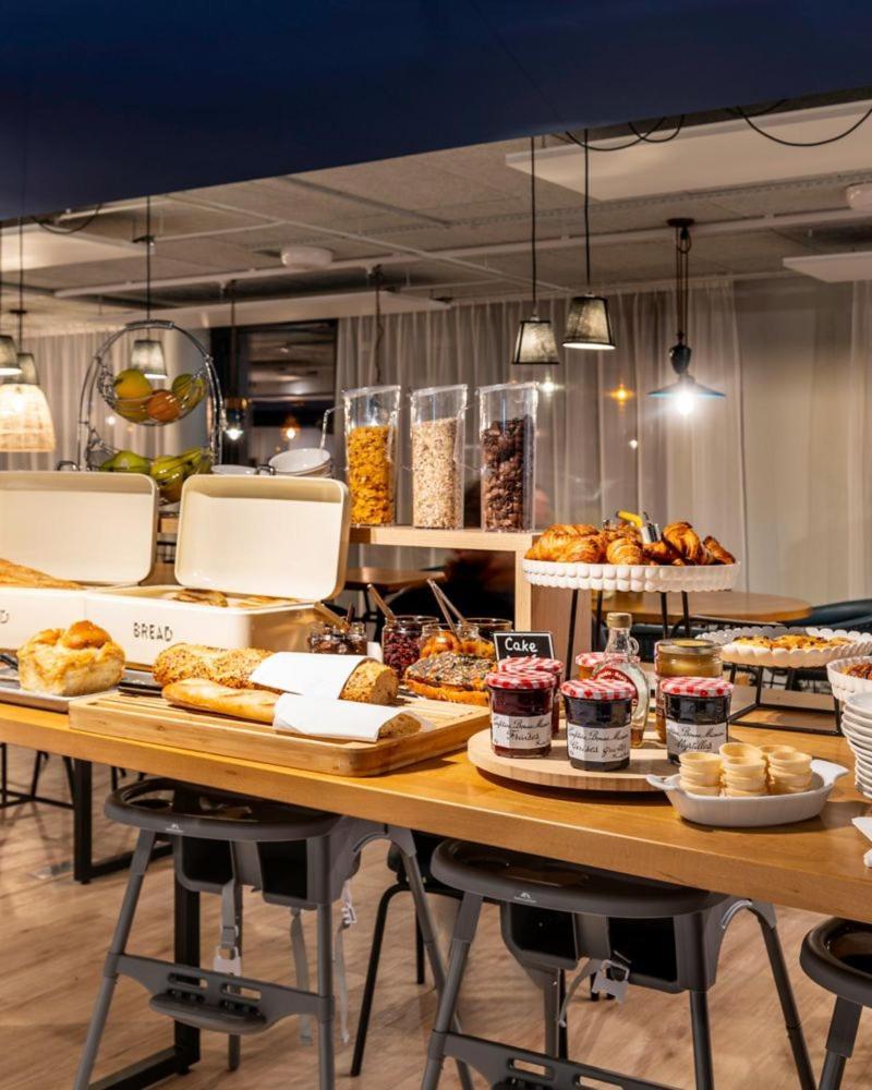 ホテル Ibis Styles モルレー エクステリア 写真