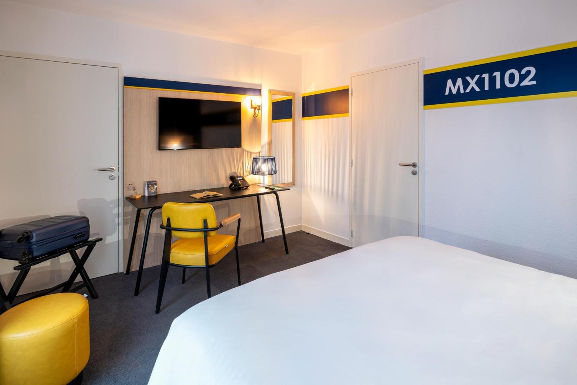 ホテル Ibis Styles モルレー エクステリア 写真