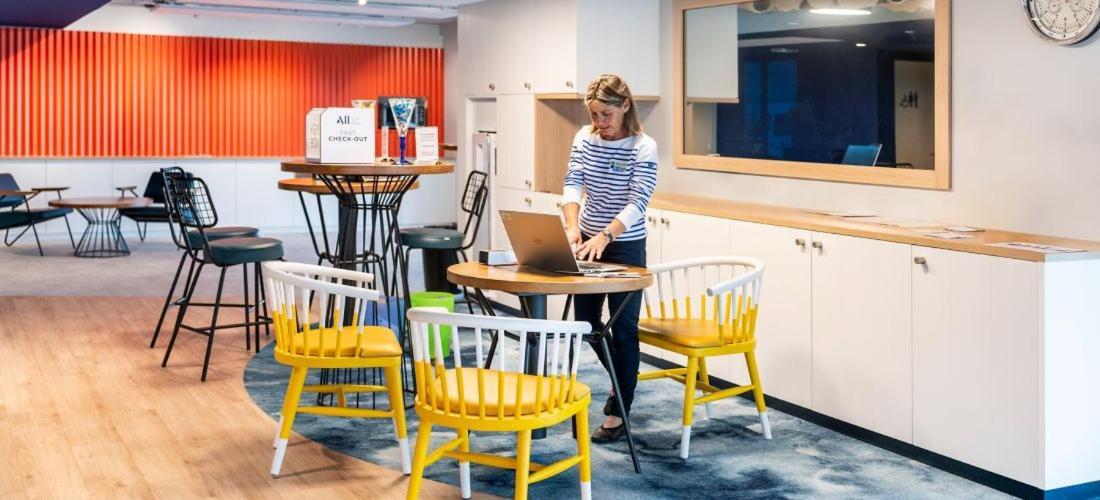 ホテル Ibis Styles モルレー エクステリア 写真
