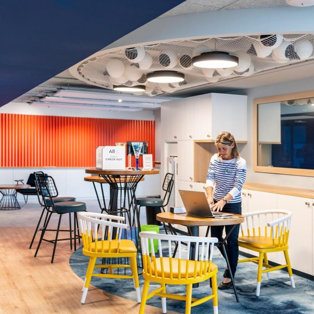 ホテル Ibis Styles モルレー エクステリア 写真